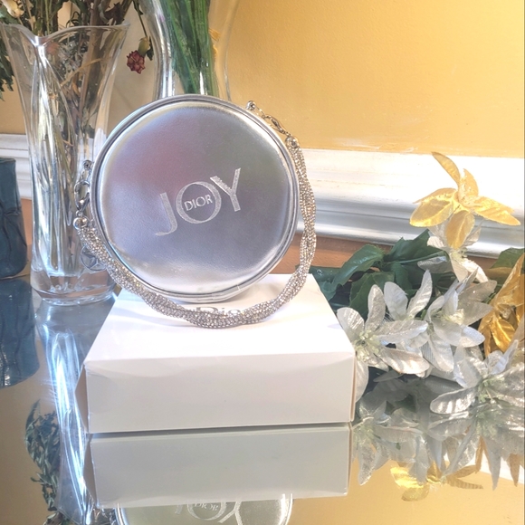 Dior - Picture 2 of 11